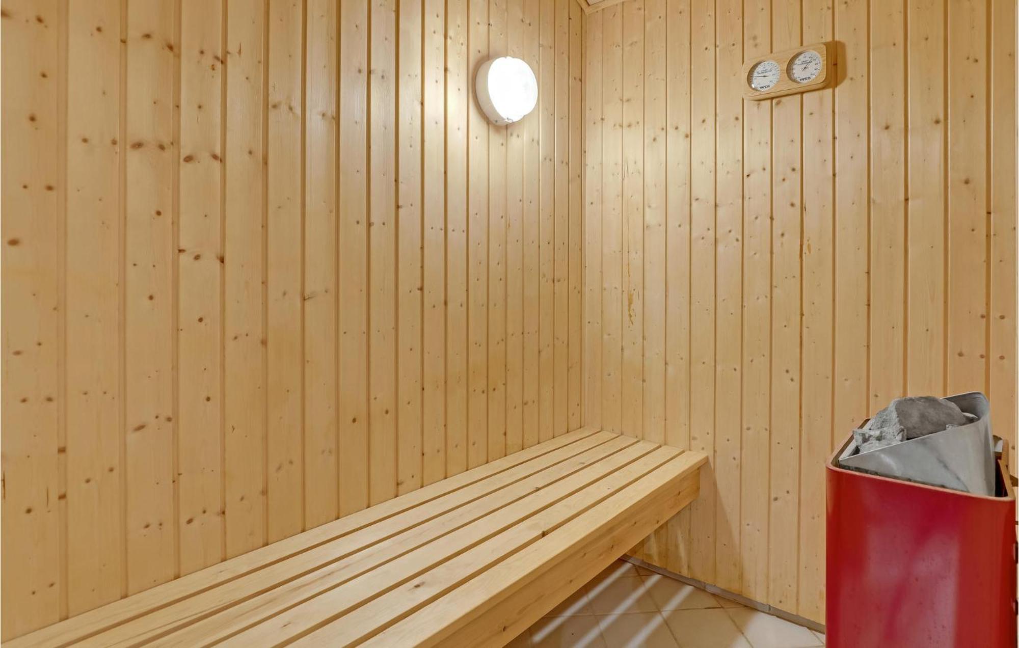 Awesome Home In Nexo With Sauna Snogebaek Ngoại thất bức ảnh